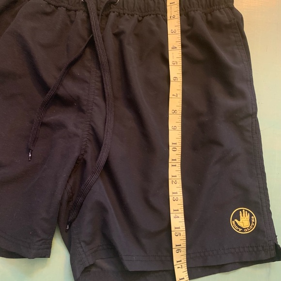 Body Glove - XL mid- swim trunks black lined - Picture 4 of 5